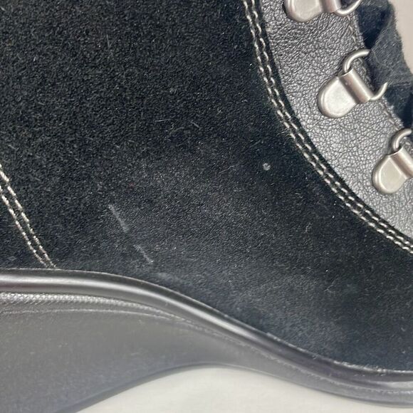 Aerosoles Macaroon Lace Up Suede Wedge Ankle Boots - Picture 6 of 8